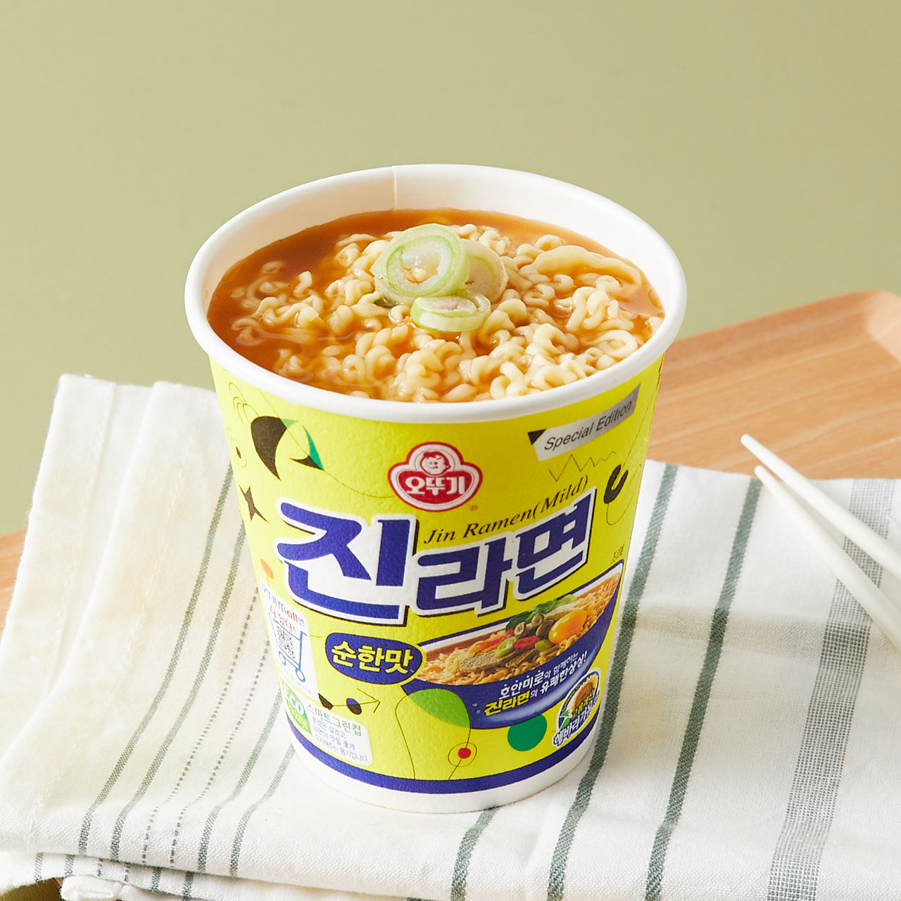 오뚜기 진라면 순한맛 컵 65g | 배민스토어